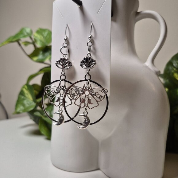 Lotus Lunar Butterly Silver Boho Earrings - Handmade - Picture 3 of 4